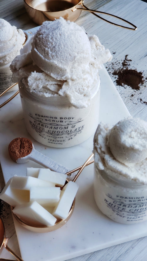 Cardamom & White Chocolate Foaming Body Scrub