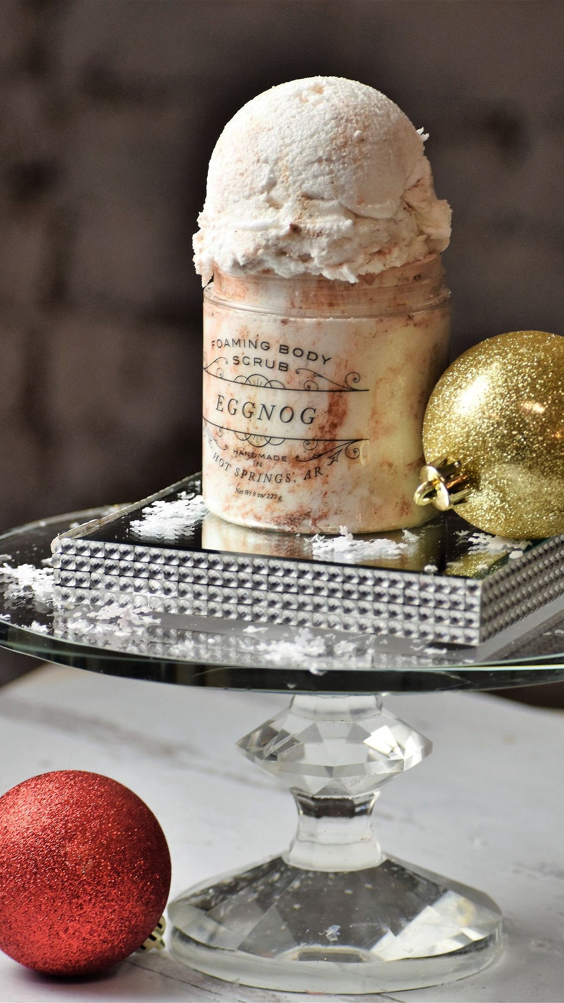 Eggnog Foaming Body Scrub