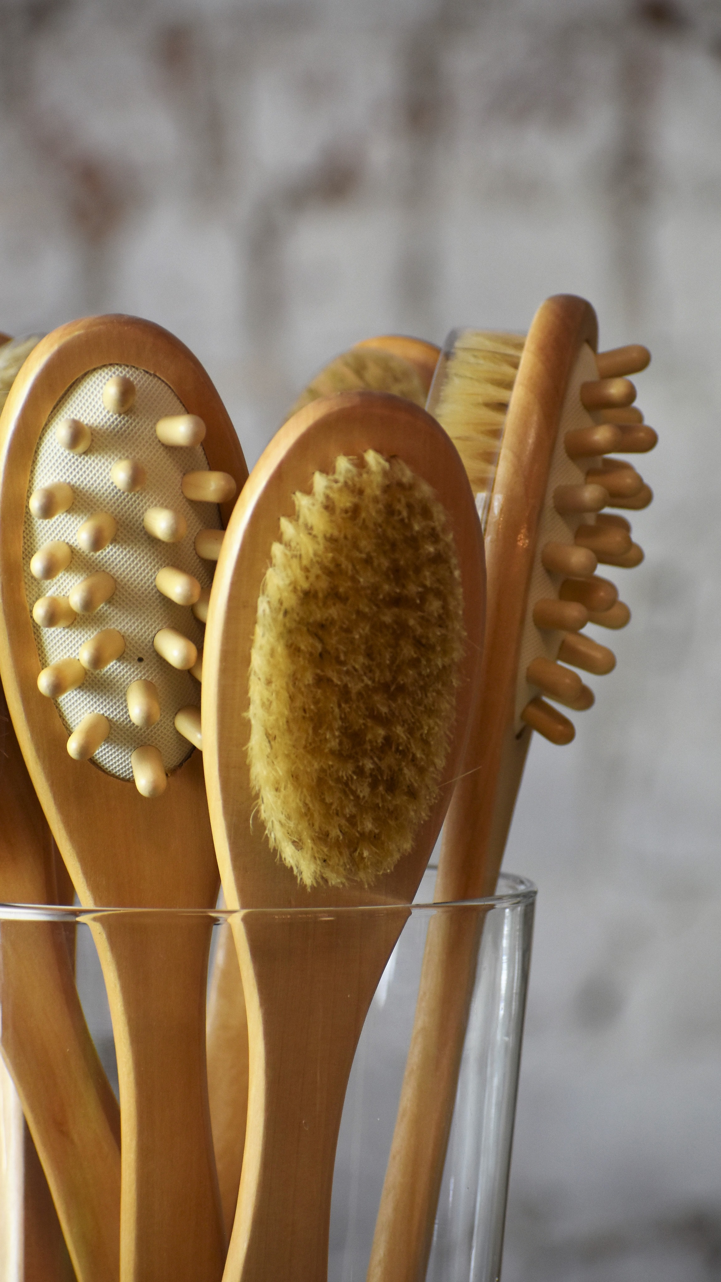 Massaging Back & Body Brush