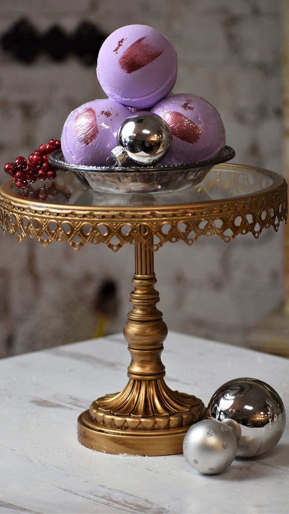 Spiced Cranberry Bomb